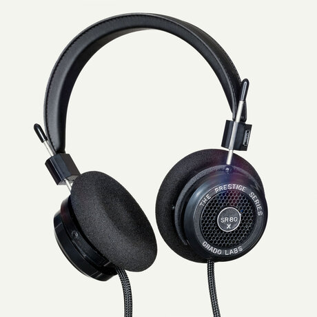 sr80xgrado-sr80x-3q-153-background-resized
